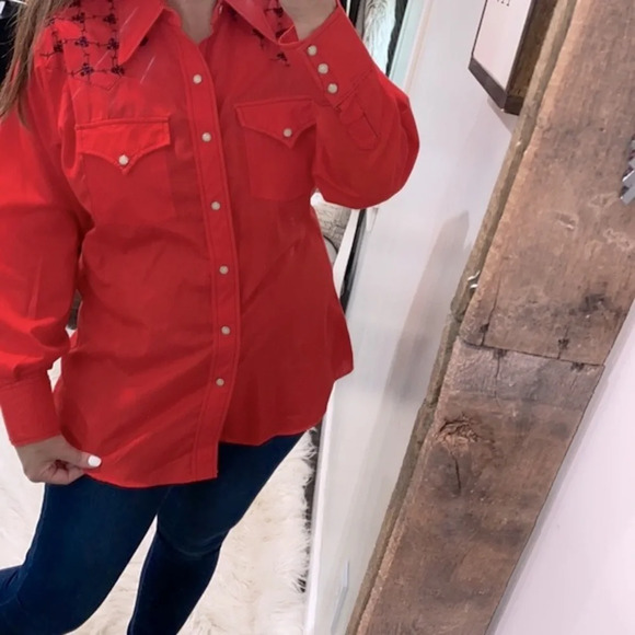 Vintage red country western snap button shirt size large - Picture 4 of 9